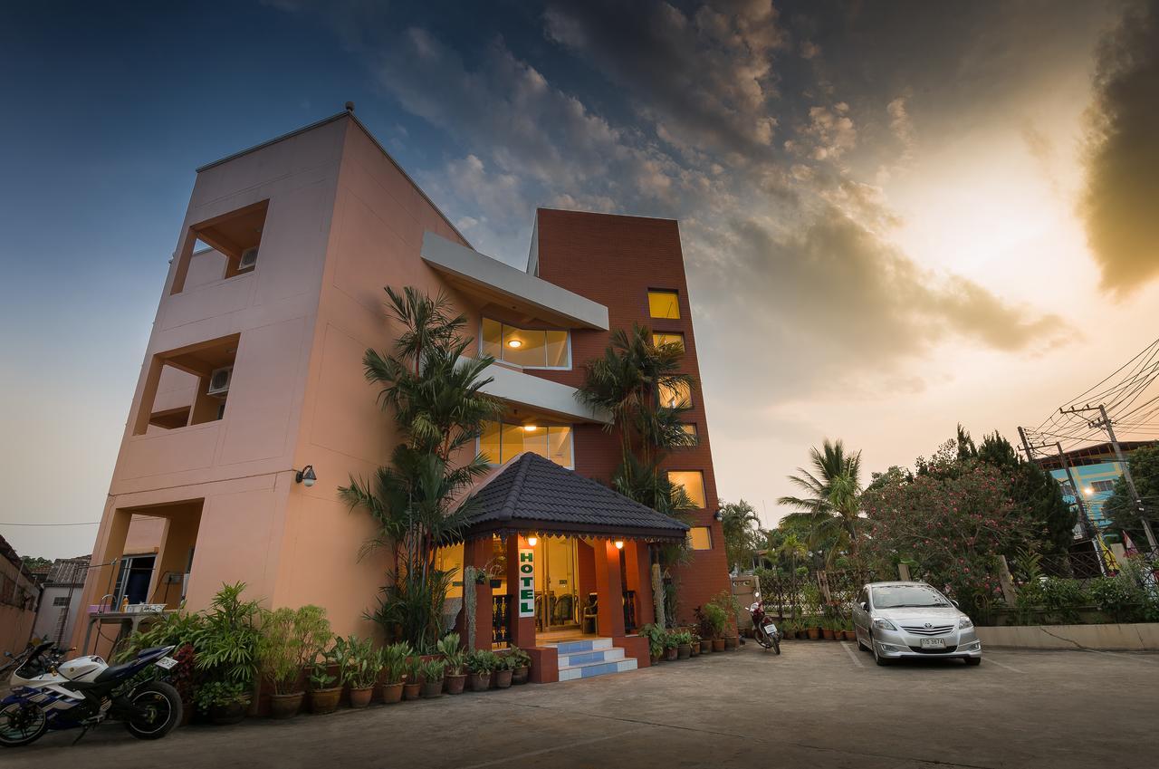 Baansilp Hotel Chiang Rai Dış mekan fotoğraf